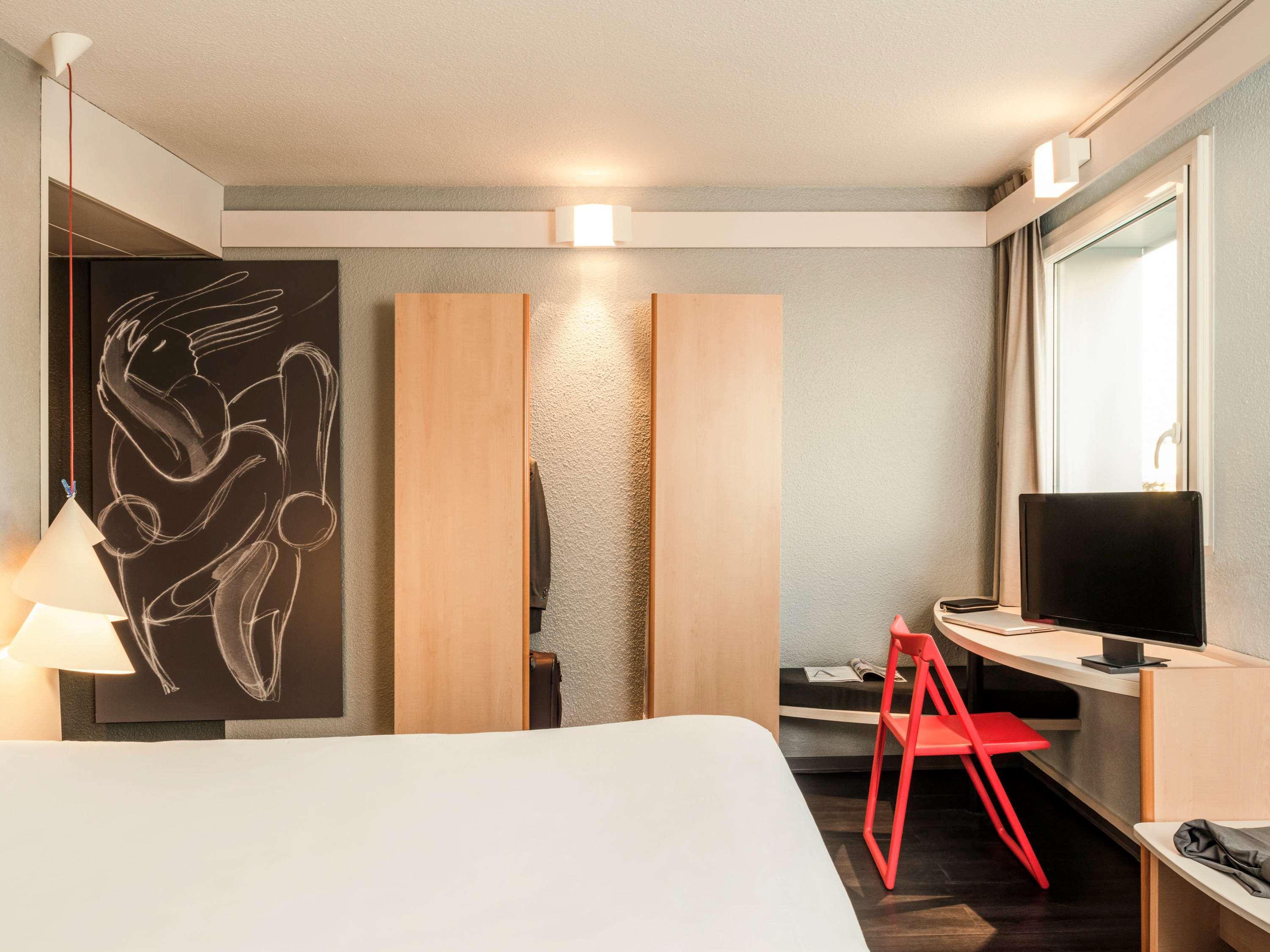 B&B Hotel Versailles Le Chesnay 勒谢奈 外观 照片