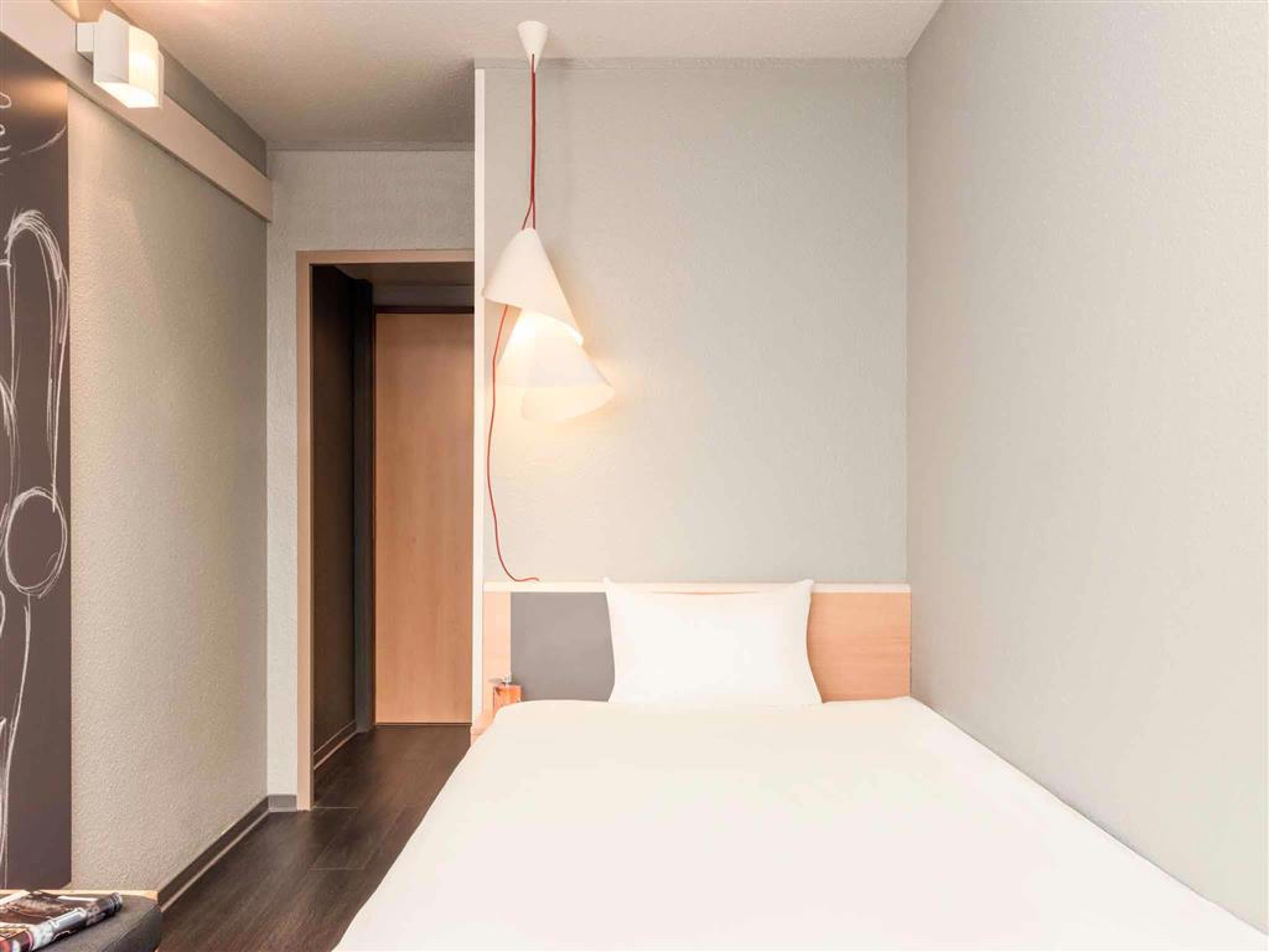 B&B Hotel Versailles Le Chesnay 勒谢奈 外观 照片
