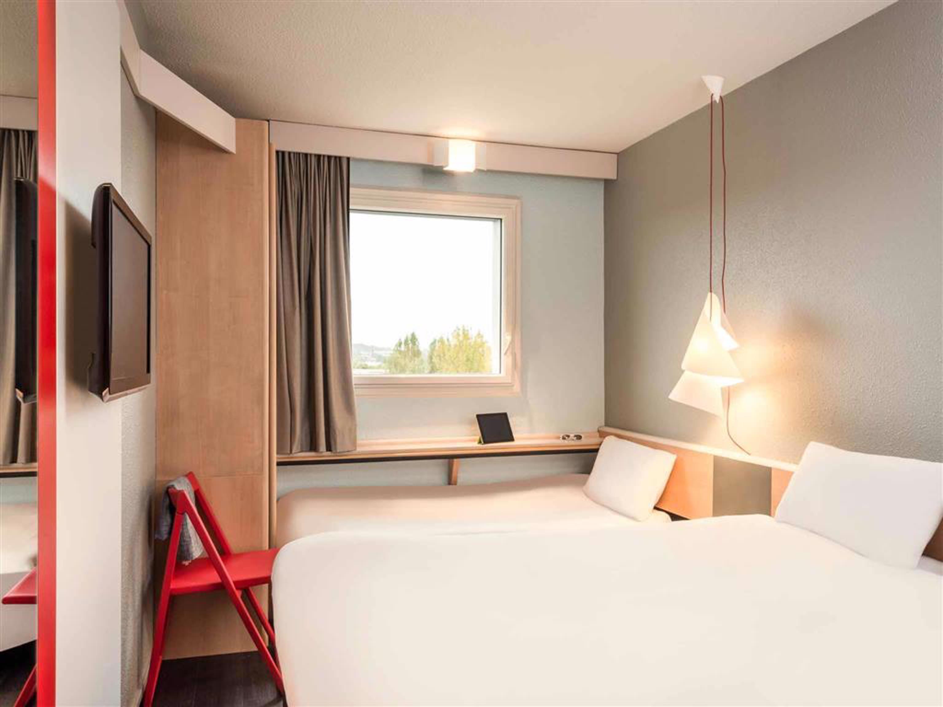 B&B Hotel Versailles Le Chesnay 勒谢奈 外观 照片