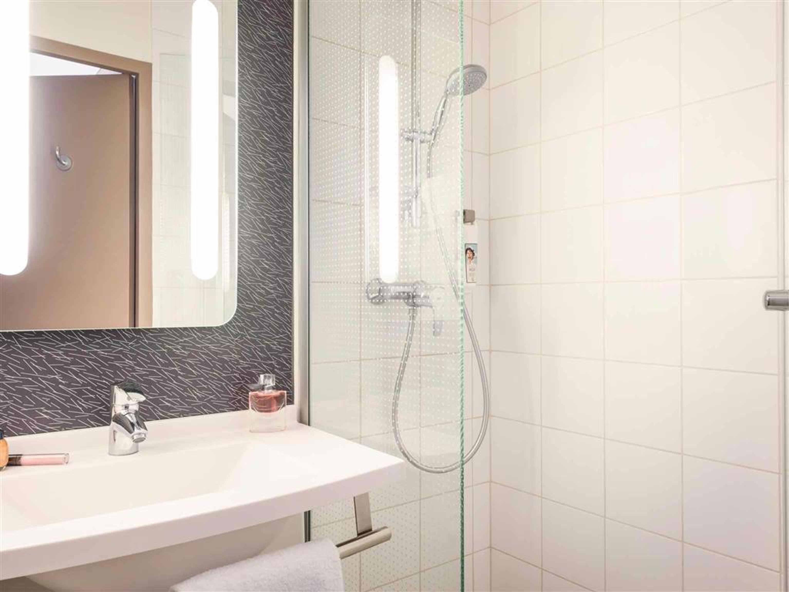 B&B Hotel Versailles Le Chesnay 勒谢奈 外观 照片